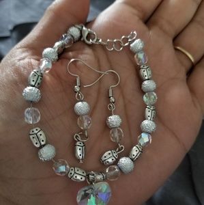 Bracelet earrings set